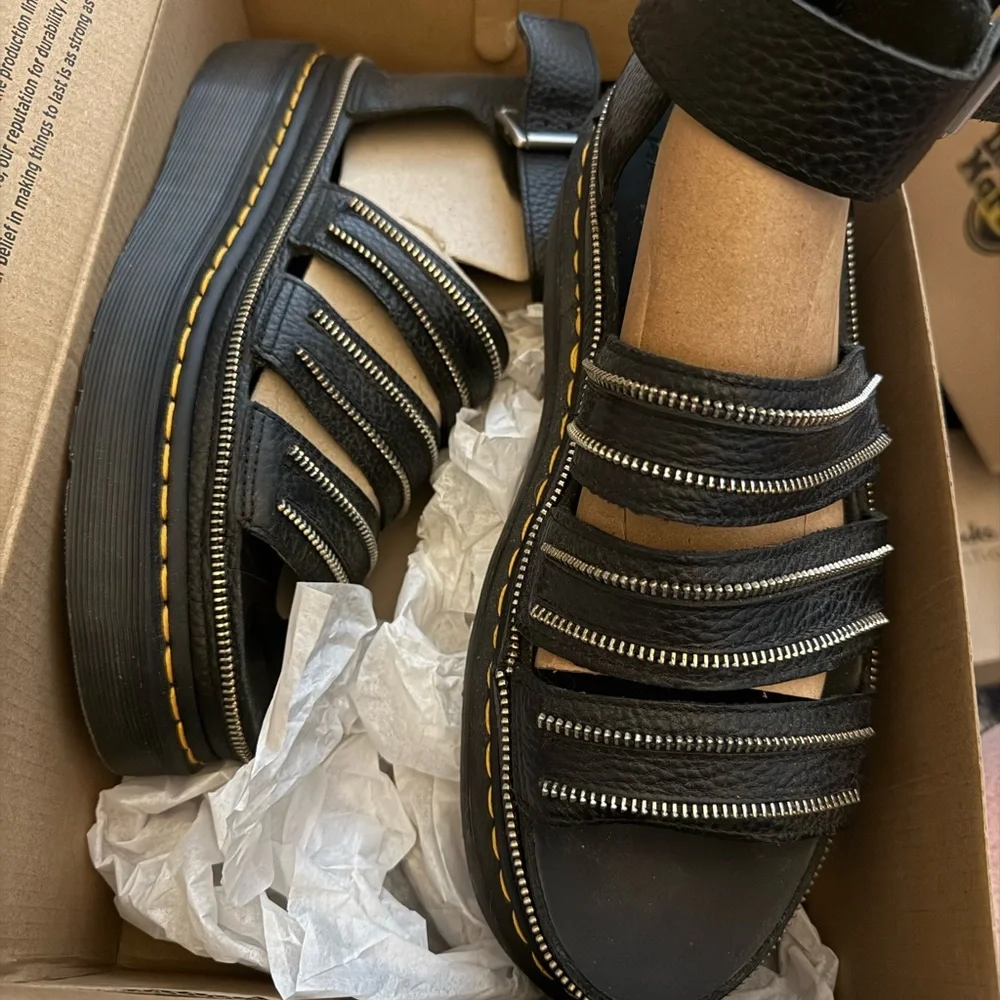DR. MARTENS CLARISSA II QUAD HDW Sandals Black Milled Nappa New in Box